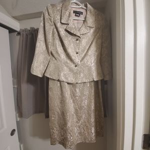 Dress suit jones New York size 4